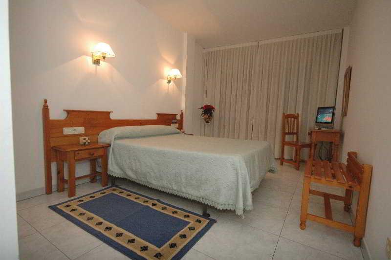 Hotel Villa Juanita О Грове Екстериор снимка