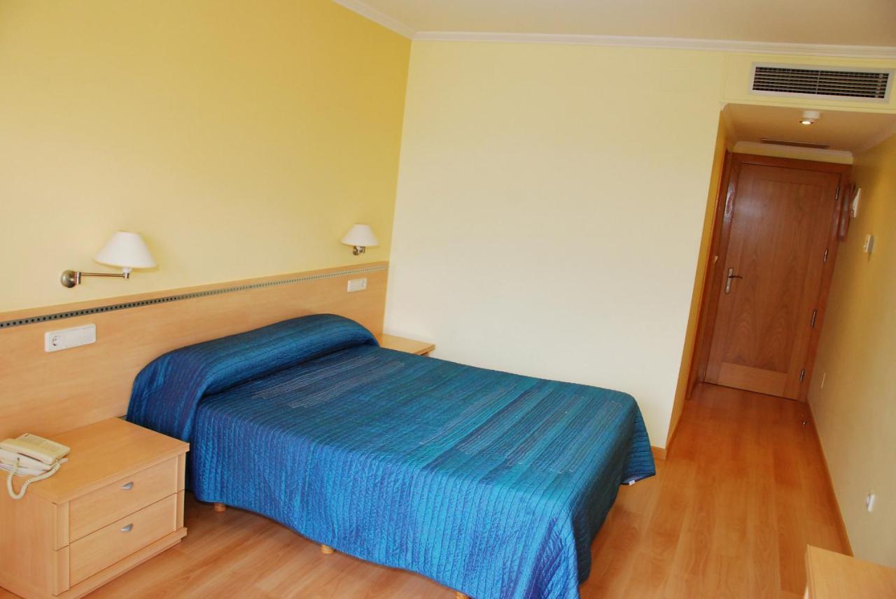 Hotel Villa Juanita О Грове Екстериор снимка