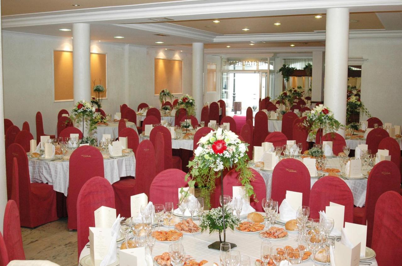 Hotel Villa Juanita О Грове Екстериор снимка