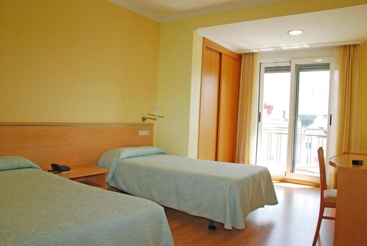 Hotel Villa Juanita О Грове Екстериор снимка