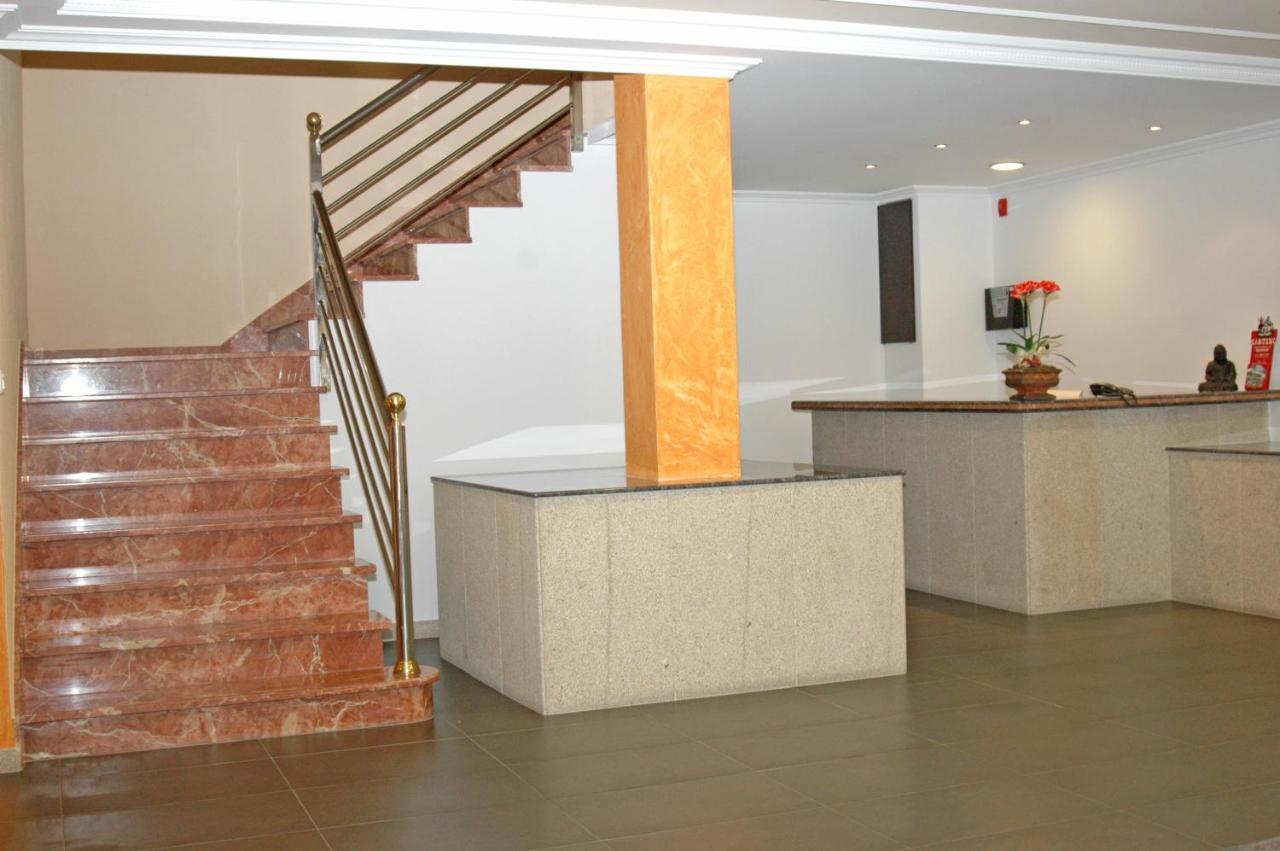 Hotel Villa Juanita О Грове Екстериор снимка