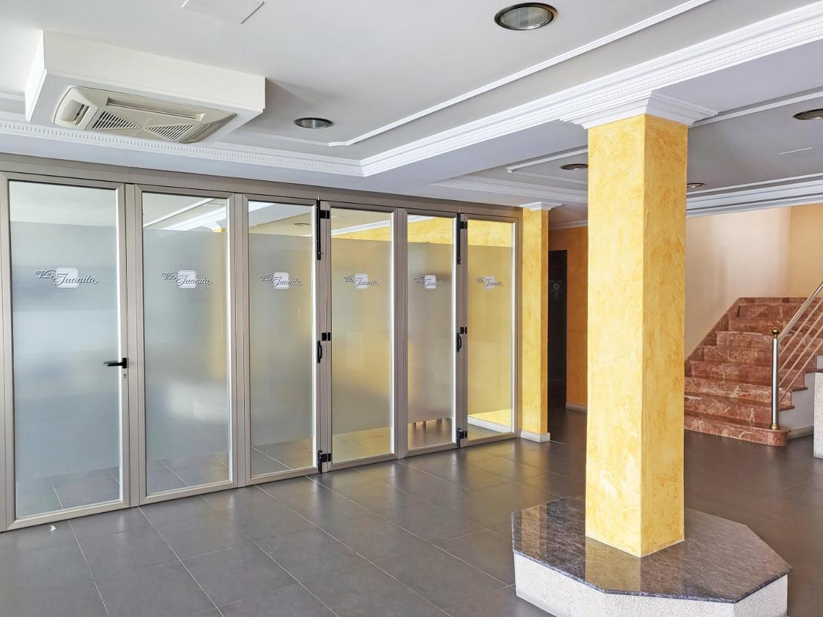 Hotel Villa Juanita О Грове Екстериор снимка