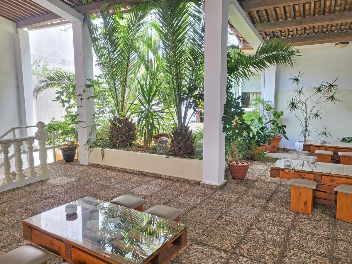 Hotel Villa Juanita О Грове Екстериор снимка